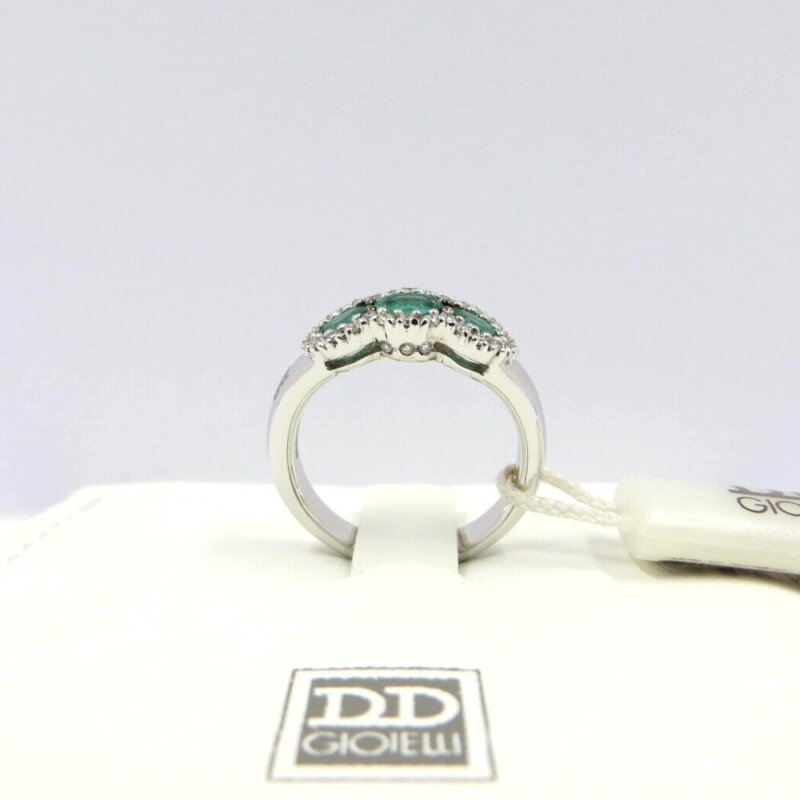 Anello Trilogy DAVITE&DELUCCHI in Oro Diamanti e Smeraldi - Ref. AA029845-SM - immagine 4